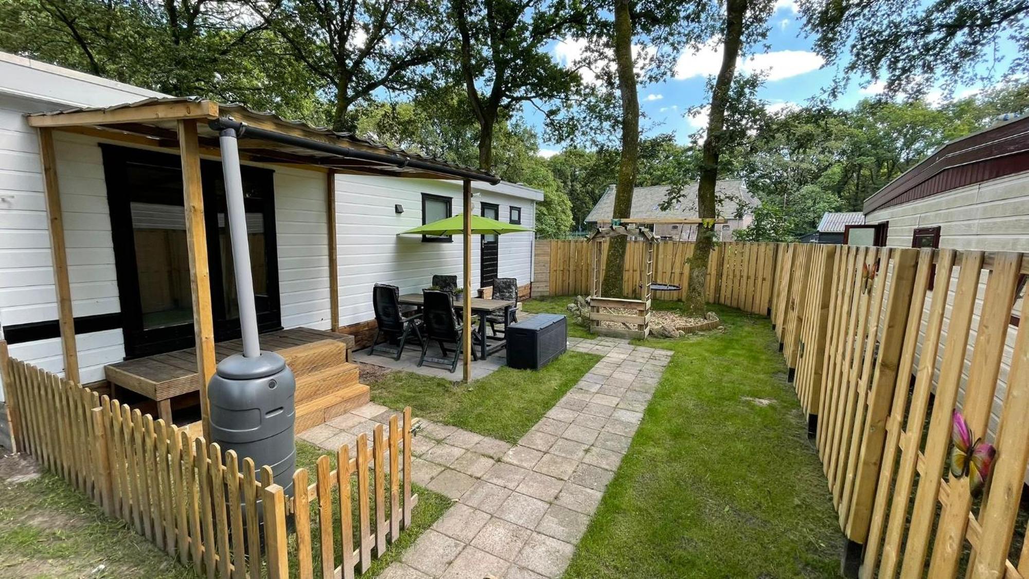 Chalet Kokomo - Gelegen In Bosrijkgebied Van Drenthe Eext Bagian luar foto