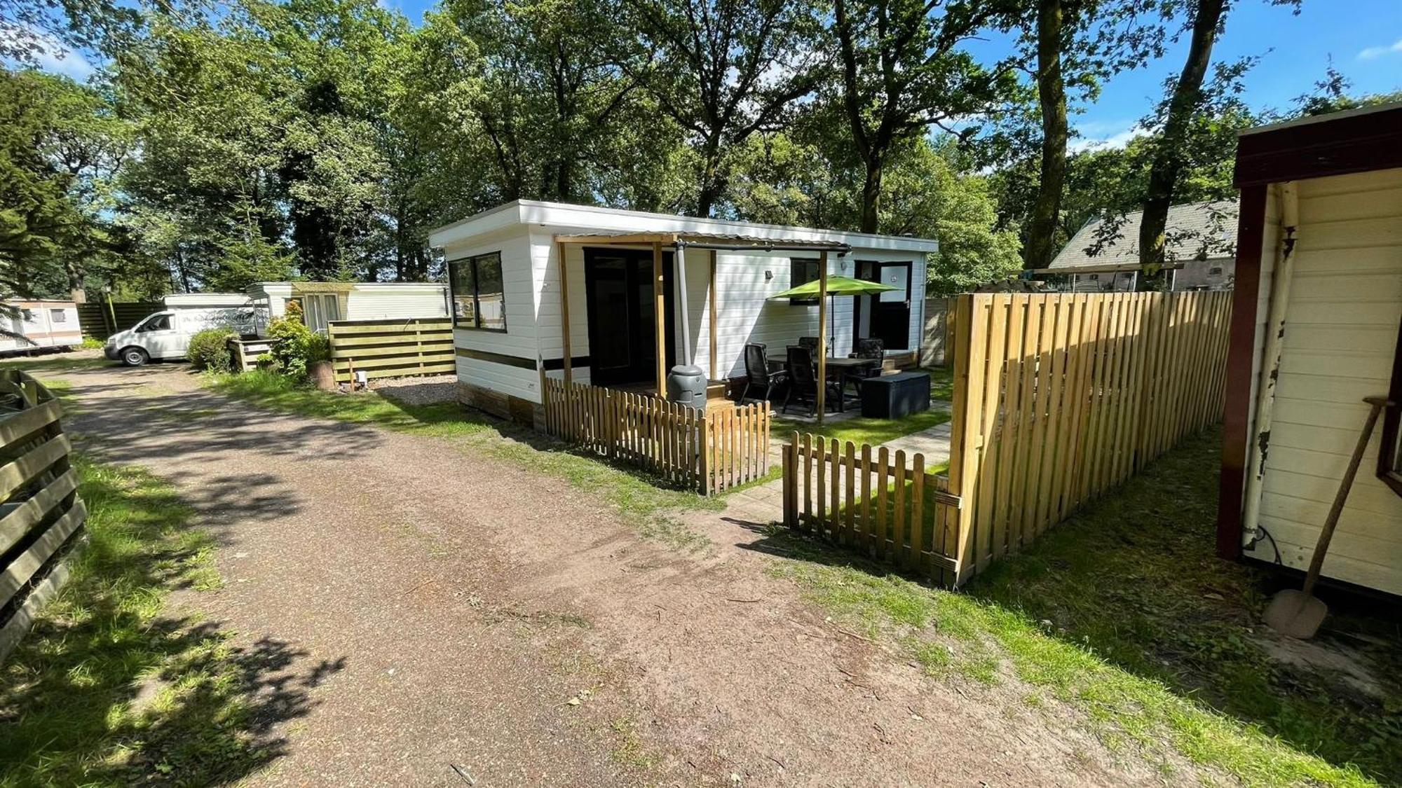 Chalet Kokomo - Gelegen In Bosrijkgebied Van Drenthe Eext Bagian luar foto
